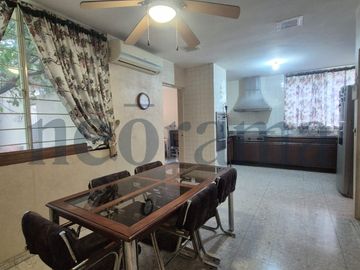 Casa en Venta en Fuentes del Valle, San Pedro Garza Garcia