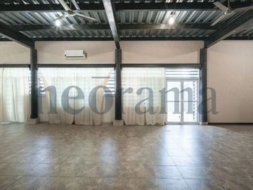 Quinta con Salón de fiestas en Col Niños Heroes, Guadalupe N.L
