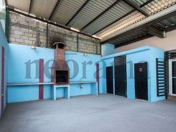 Quinta con Salón de fiestas en Col Niños Heroes, Guadalupe N.L