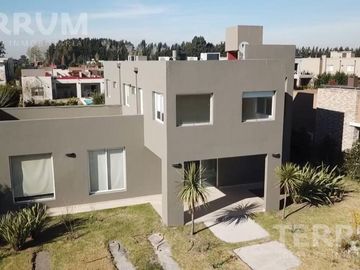 Casa - Barrio Don Joaquin