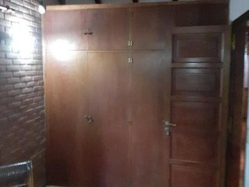 CASA DE 4 DORMITORIOS Y 4 BAÑOS PINAMAR CENTRO