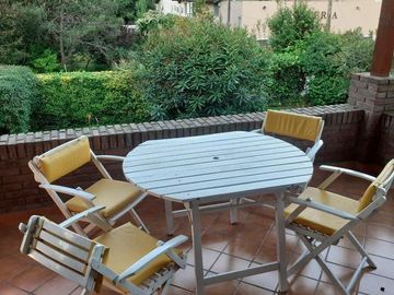 CASA DE 4 DORMITORIOS Y 4 BAÑOS PINAMAR CENTRO