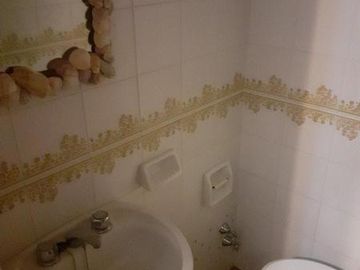 CASA DE 4 DORMITORIOS Y 4 BAÑOS PINAMAR CENTRO
