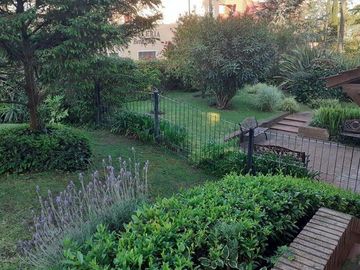 CASA DE 4 DORMITORIOS Y 4 BAÑOS PINAMAR CENTRO