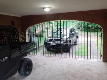 CASA DE 4 DORMITORIOS Y 4 BAÑOS PINAMAR CENTRO