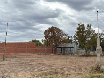 Terrenos en venta, en Rca de Italia en Neuquén Capital.