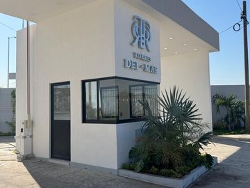 TORRES DEL MAR