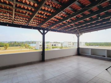 Casa en VENTA muy amplia fraccionamiento Río del Dorado