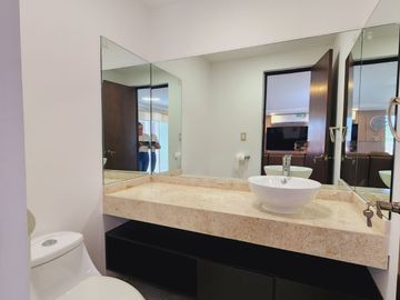 Casa en VENTA muy amplia fraccionamiento Río del Dorado