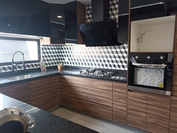 CASA EN  VENTA CON  RECAMARA EN PLANTA BAJA  CERCA DE SAN PEDRO CHOLULA