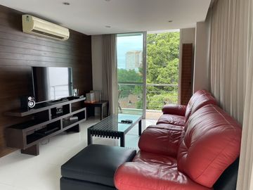 Corner unit - top floor - 1 Bed in Peaks garden