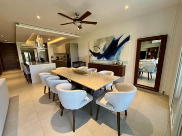 Casa en Venta de 4 recamaras con alberca privada en Campo de Golf El Tigre en Riviera Nayarit