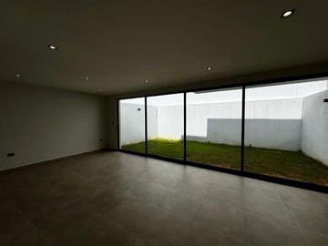 Casa en  venta en Lomas de Angelopolis III Puebla.