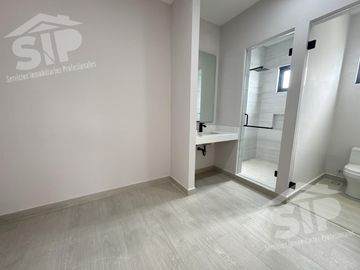 Casa en Bosques de las Misiones sec. Encino