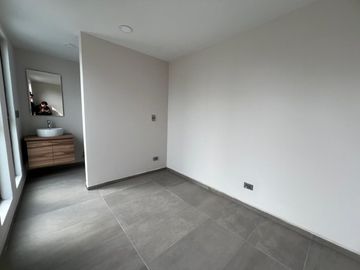 ESPECTACULAR CASA EN VENTA EN CLUSTER SANTO DOMINGO, LOMAS II, PUEBLA.