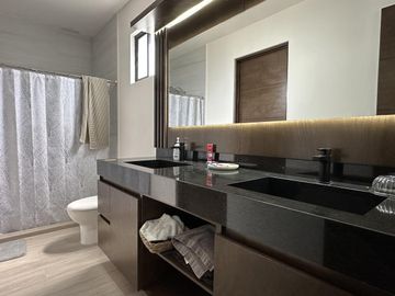 Casa en Venta, Media Luna Residencial, Santiago NL