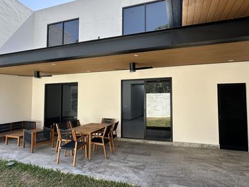 Casa en Venta, Media Luna Residencial, Santiago NL