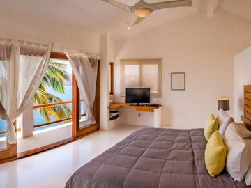 Villa con frente al mar en Tangolunda Huatulco