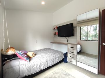 Casa en venta en Engativá, Bogotá - Barrio La Española 