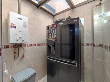 Casa en venta en Engativá, Bogotá - Barrio La Española 