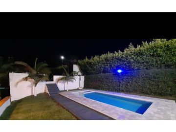 SE VENDE CASA  DE CAMPO  POR VIA ALCALA