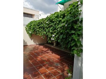 VENTA DE CASA DE DOS NIVELES EN EL B/ LA CASTELLANA DE MONTERIA