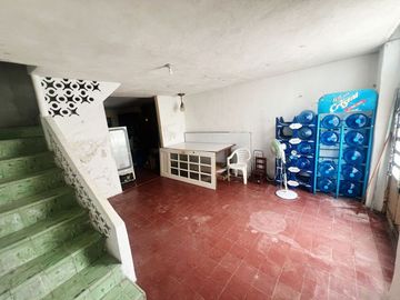CASA EN VENTA EN EL CENTRO DE MERIDA YUCATAN EN ESQUINA DOS PLANTAS