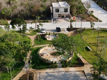 CASA DE LUJO EN VENTA EN  MERIDA EN PRIVADA PROVINCIA