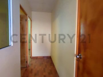 VENTA DE CASA DE 3 PISOS EN VILLA HEROES DEL CENEPA - CONO SUR TACNA.