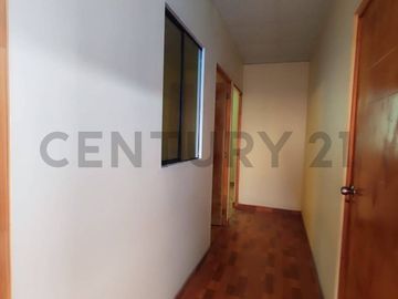 VENTA DE CASA DE 3 PISOS EN VILLA HEROES DEL CENEPA - CONO SUR TACNA.