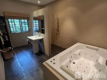 3 Bedroom House for sale in Pa Phai, Chiang Mai