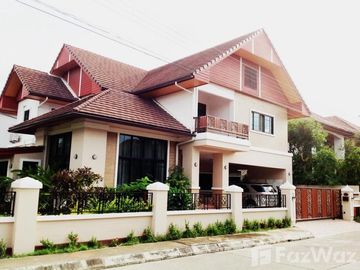 4 Bedroom House for sale at Koolpunt Ville 12 The Castle