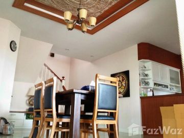 4 Bedroom House for sale at Koolpunt Ville 12 The Castle