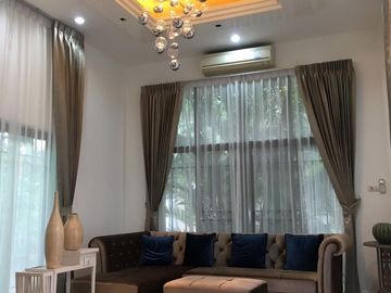 4 Bedroom House for sale at Koolpunt Ville 12 The Castle