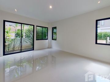 4 Bedroom House for sale at Villa Flora Chiangmai