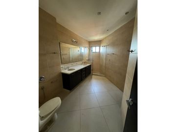 ANCON / PH EMBASSY VILLAGE / 179m2 / 2 HABITACIONES / 2 PARKING / YG