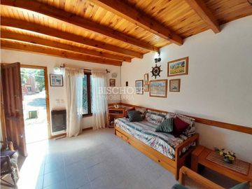 DUPLEX DE 3 AMBIENTES CON ESTACIONAMIENTO EN VENTA, ZONA CENTRO