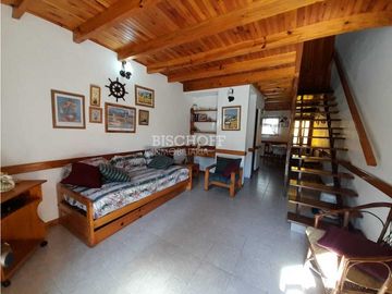 DUPLEX DE 3 AMBIENTES CON ESTACIONAMIENTO EN VENTA, ZONA CENTRO