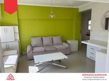 DEPARTAMENTO EN VENTA (Calle Moreno, casi esq. San Luis)