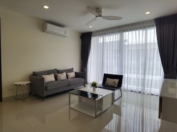 5 Bedroom House for sale at Laguna Park