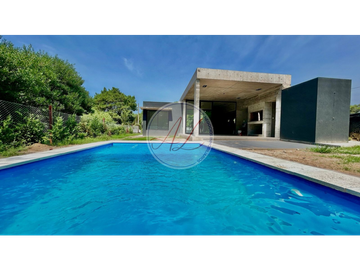 CASA / CORBETA CEFIRO Y ARCACHÓN