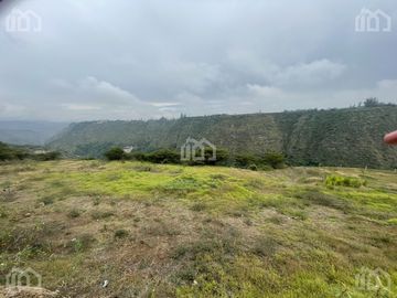 TERRENO DE VENTA EN TUMBACO SECTOR CHICHE