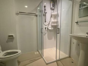 1 Bedroom Condo for sale at The Escape