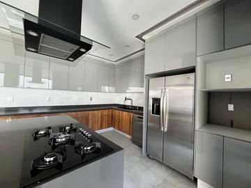 Estrene casa moderna