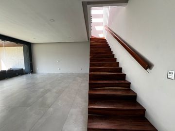 Estrene casa moderna