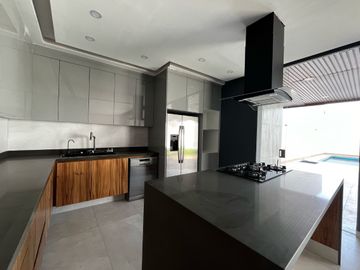 Estrene casa moderna