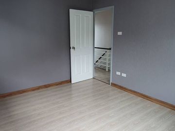 4 Bedroom House for sale at The Loft Galleria Phahonyothin-Lumlukka Klong 3