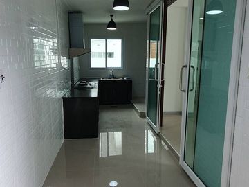 4 Bedroom House for sale at The Loft Galleria Phahonyothin-Lumlukka Klong 3