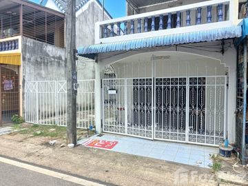 2 Bedroom Townhouse for sale in Khlong Hae, Songkhla