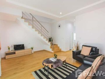 3 Bedroom Townhouse for sale at Prakythong Ville